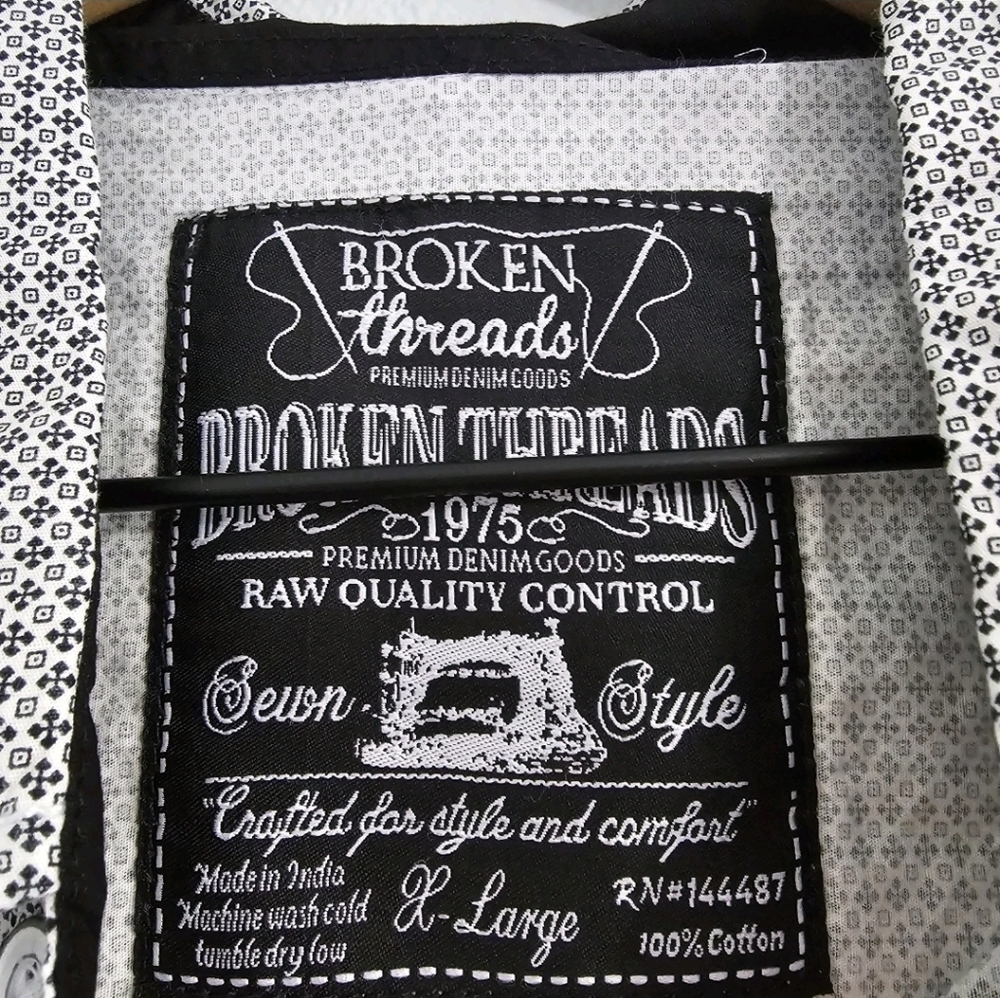 Broken Threads • Short Sleeve Button Up - Picture 5 of 5